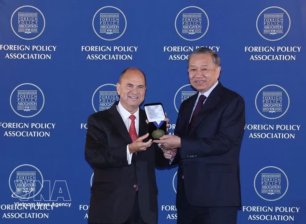 vnanet-top-leader-addresses-foreign-policy-association-2.jpg