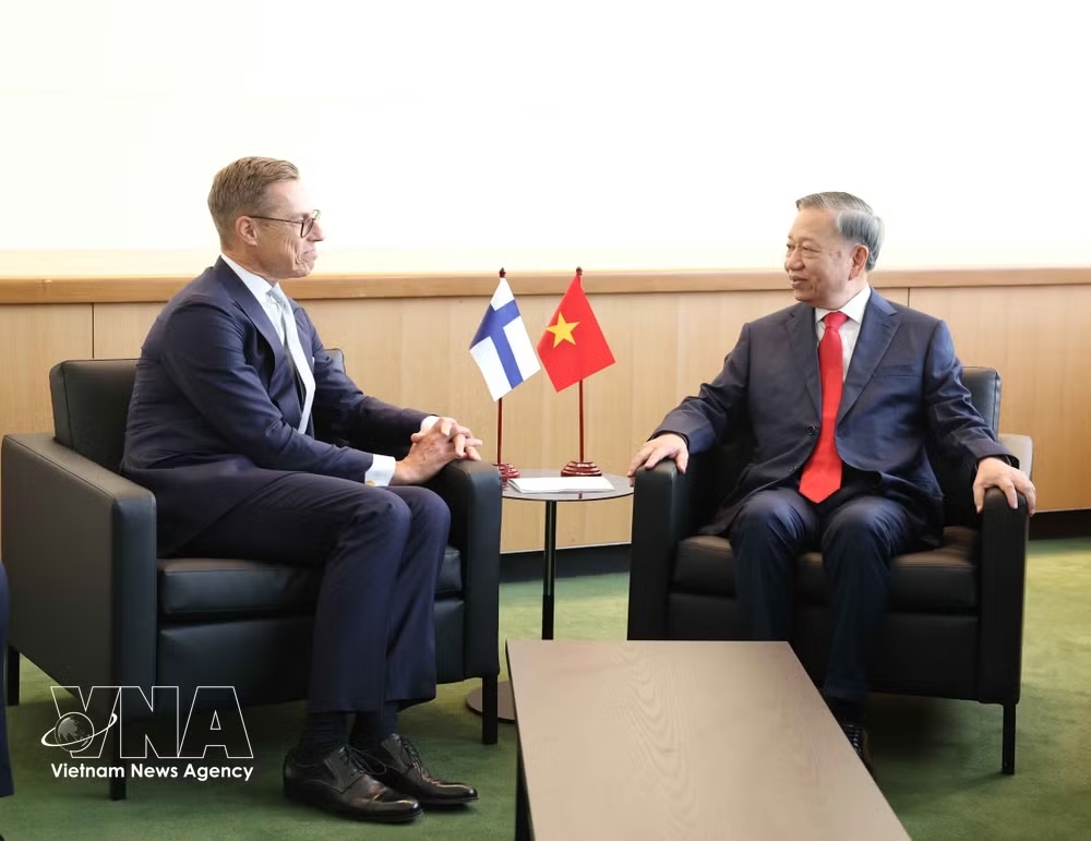 vnanet_potal-tong-bi-thu-chu-tich-nuoc-to-lam-gap-tong-thong-phan-lan-alexander-stubb-9042669.jpg