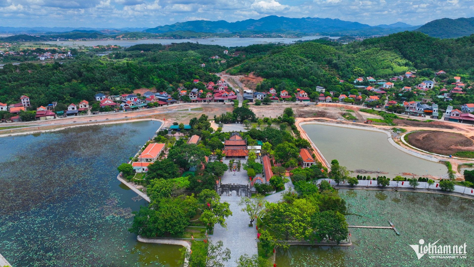 vn pagoda.jpg