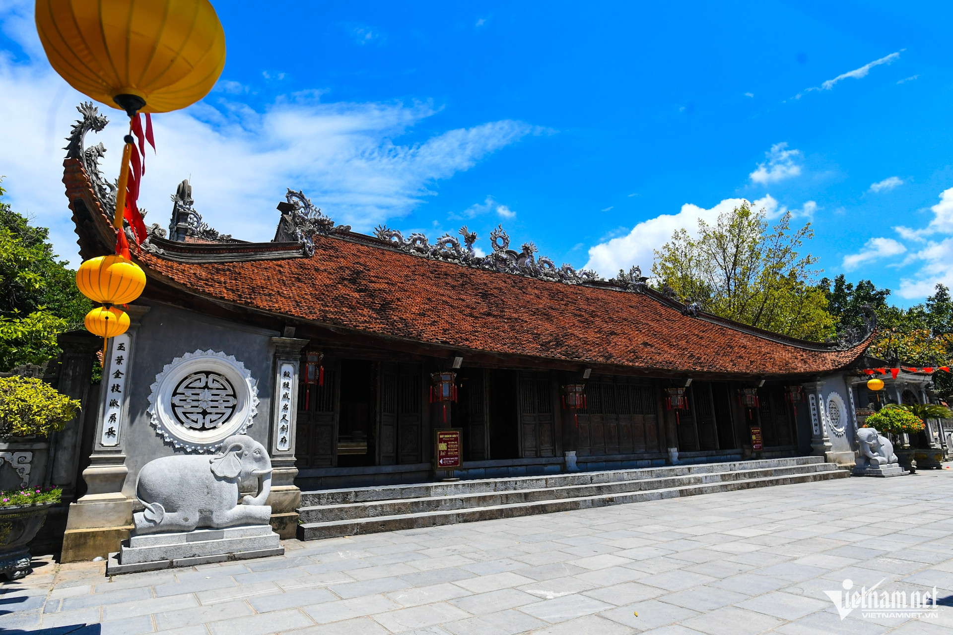 vn pagoda2.jpg