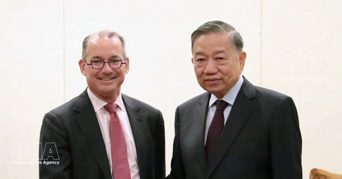 Vietnam’s top leader seeks stronger cooperation with JPMorganChase, Visa