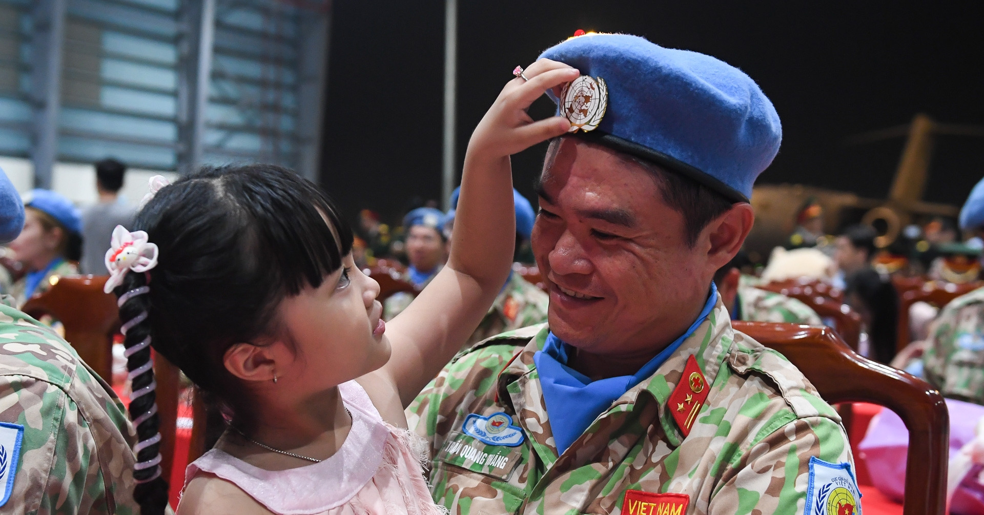 Tearful reunions as Vietnamese peacekeepers return from South Sudan