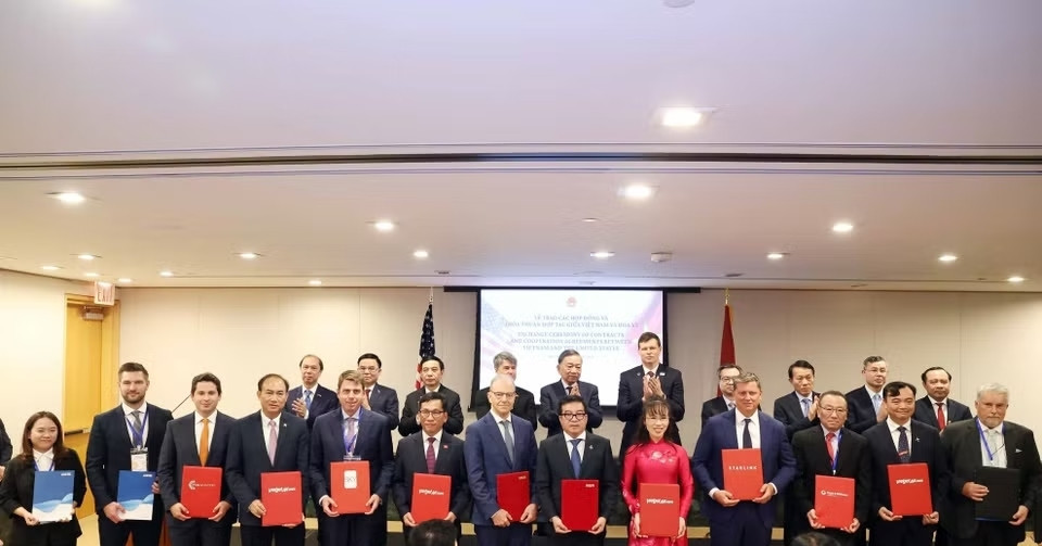 Vietnam eases overseas investment rules after 11 years of debate