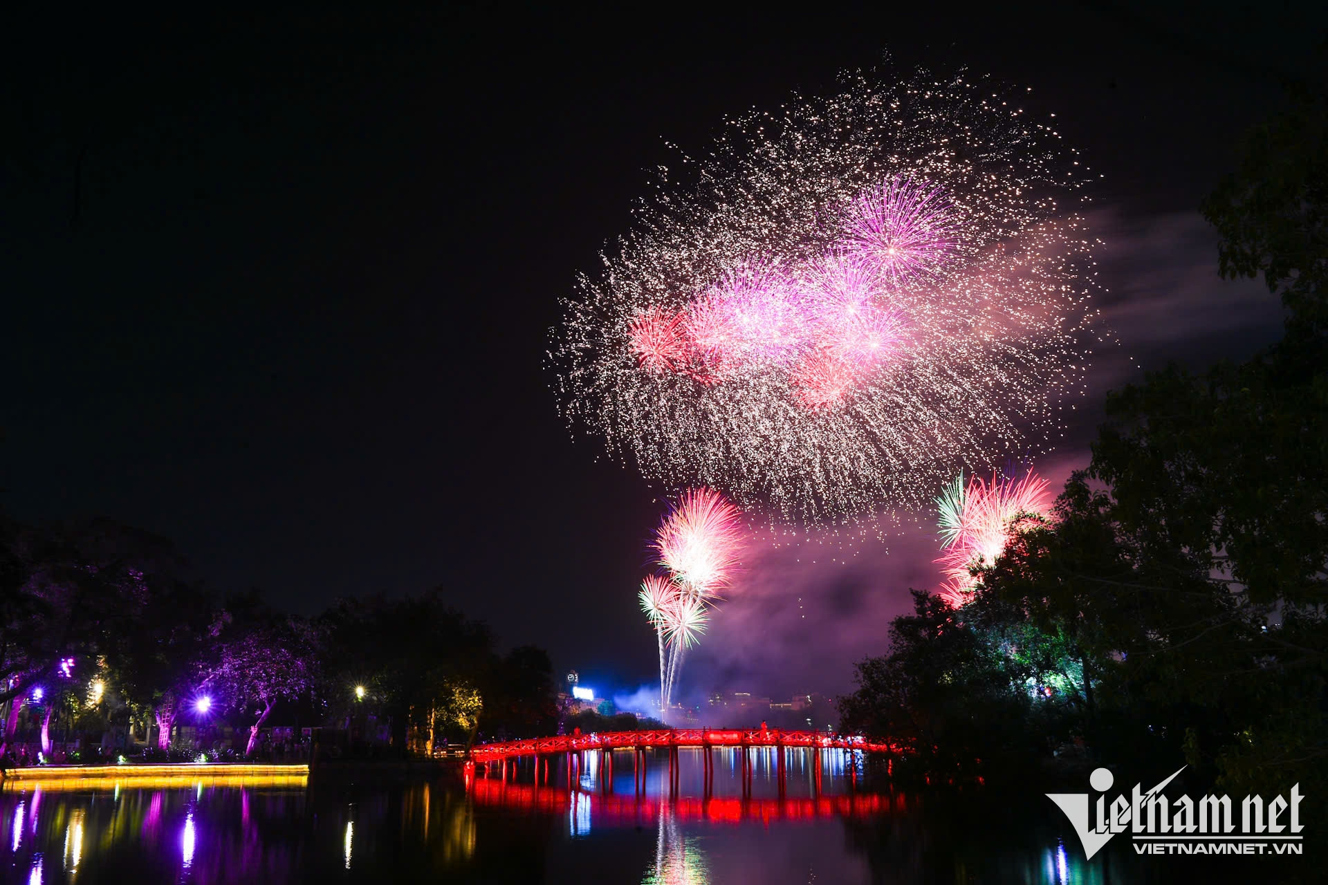 national day1.jpg