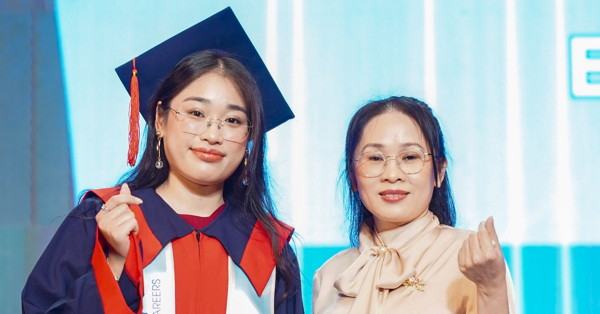 Vietnam university honors two valedictorians with 3.96 GPAs