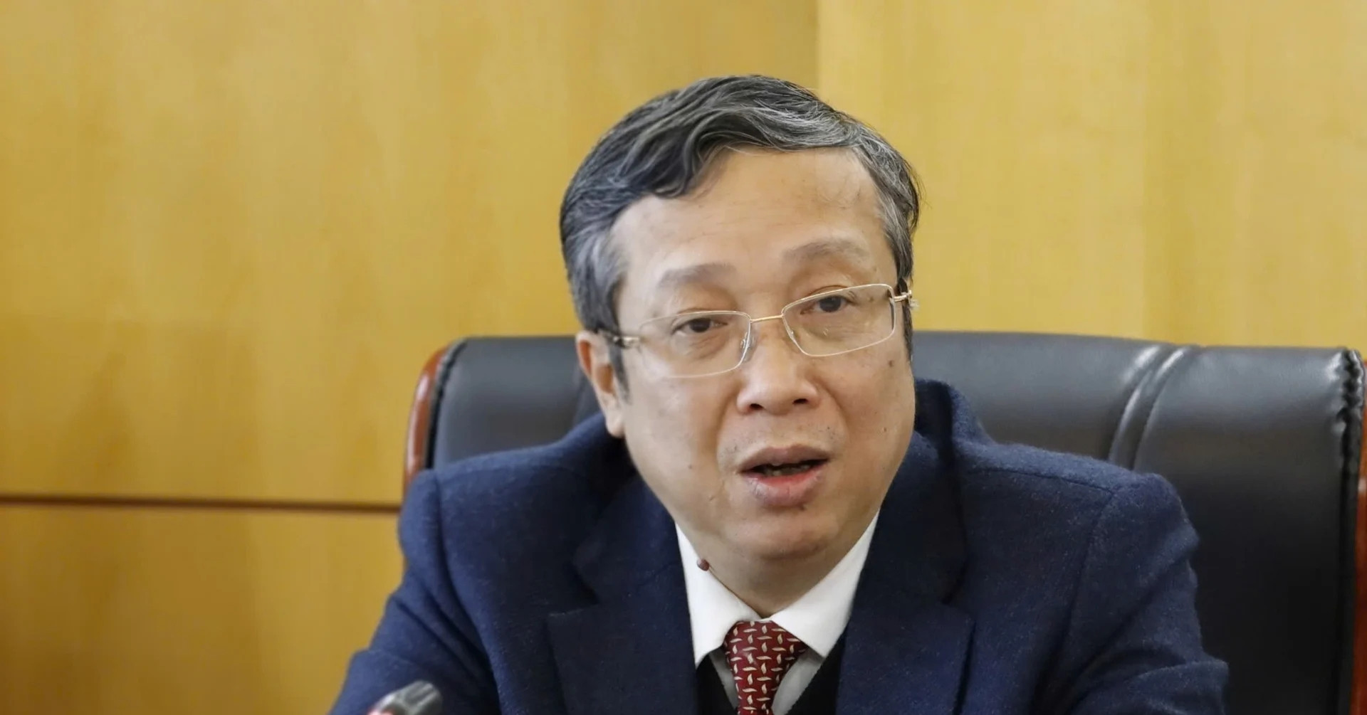 Deputy agriculture minister Hoang Trung dismissed from post