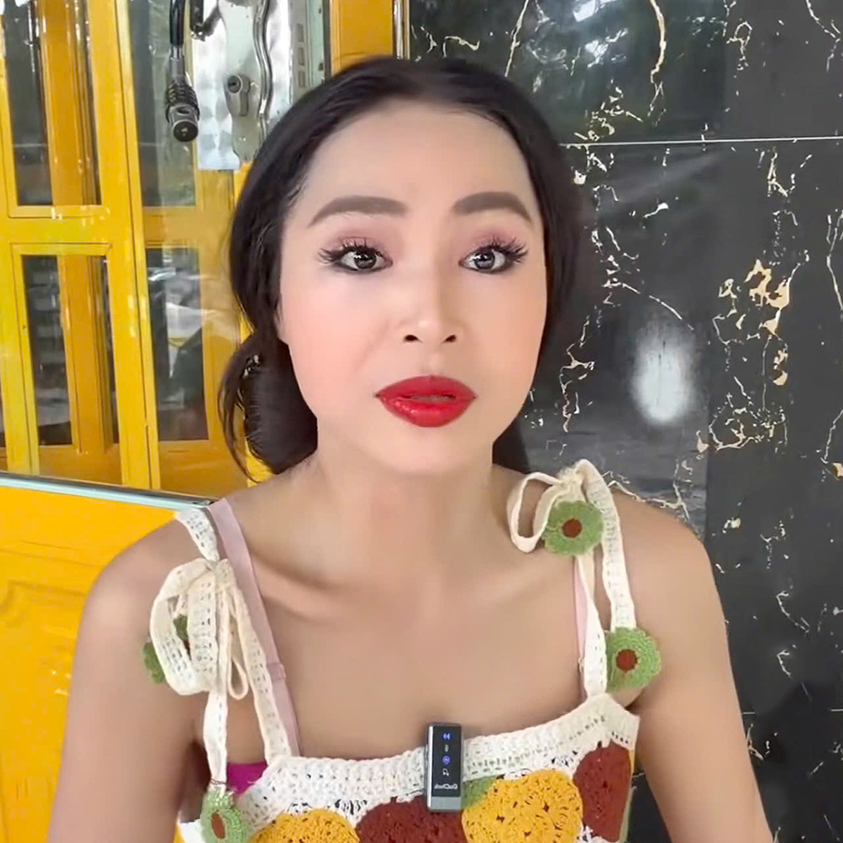 hanh dong phan cam Tram.jpeg