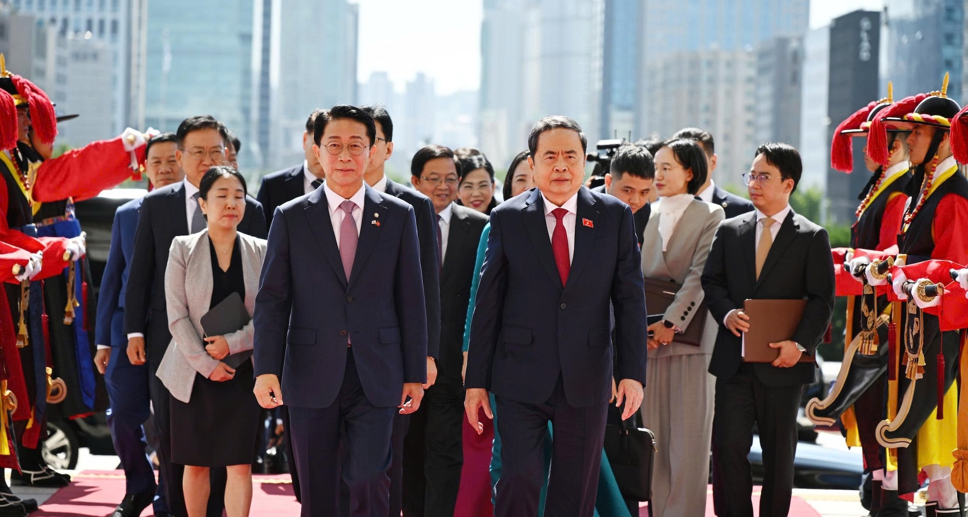 NA Chairman Tran Thanh Man welcomed in Seoul on official South Korea visit