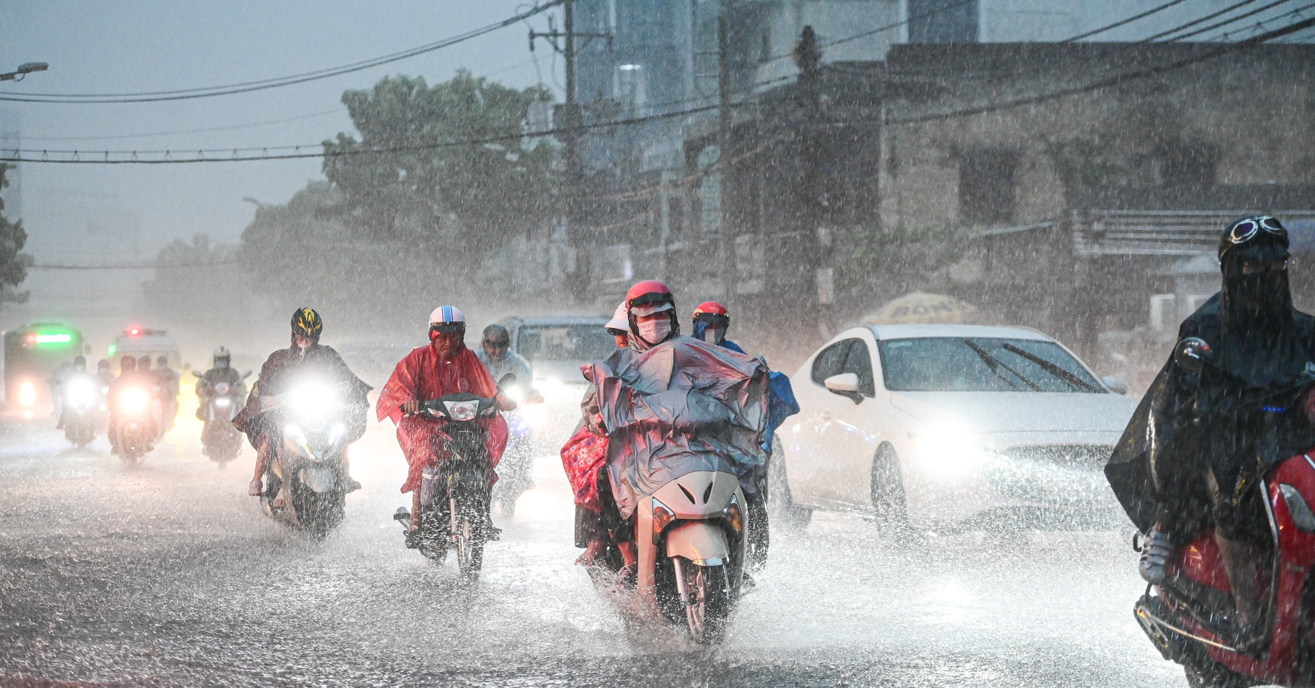 Ho Chi Minh City faces early end to rains as El Nino nears peak