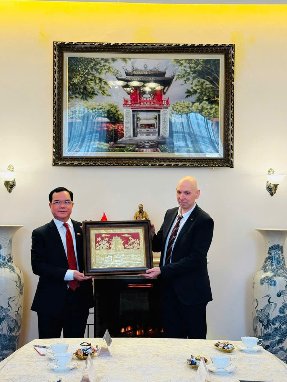 https://static-images.vnncdn.net/vps_images_publish/000001/00000Q/2026/9/9/vietnam-russia3-1354.jpg